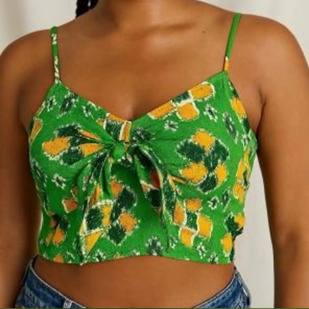 Aerie Green and Yellow
Knotted Crop